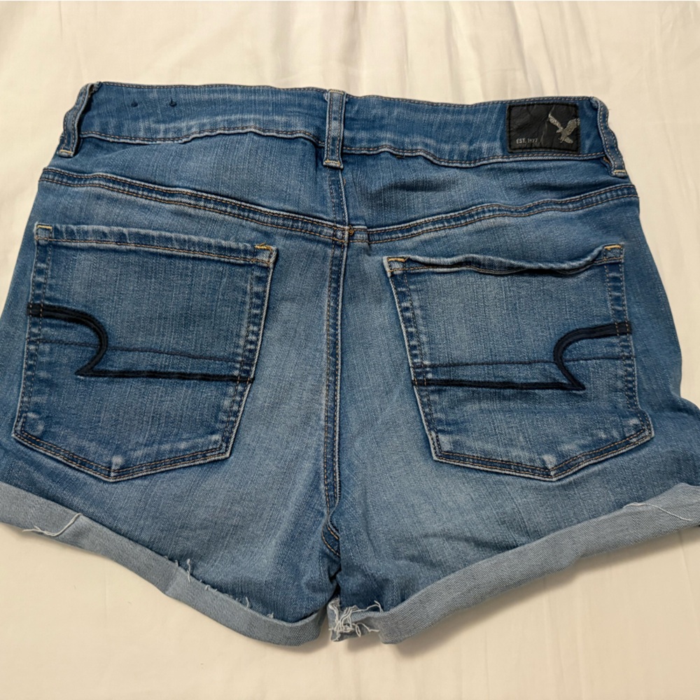 American Eagle Outfitters Blue Denim Women's Shorts - Picture 2 of 3